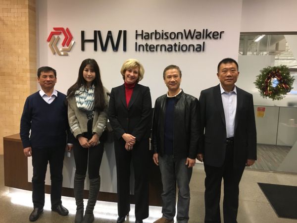 奧鞍高層訪問美國HWI公司</a>